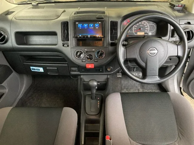 NISSAN AD 2022