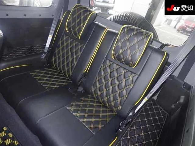 SUZUKI JIMNY SIERRA 2023