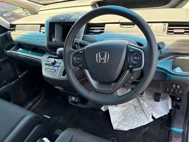 HONDA FREED 2022