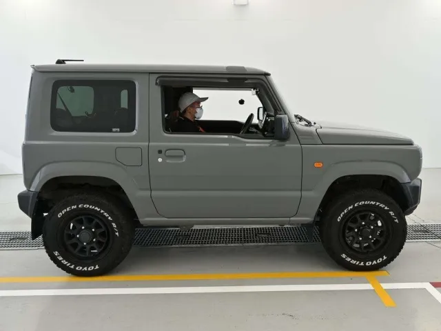 SUZUKI JIMNY 2023