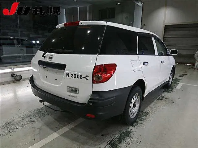 NISSAN AD 2022