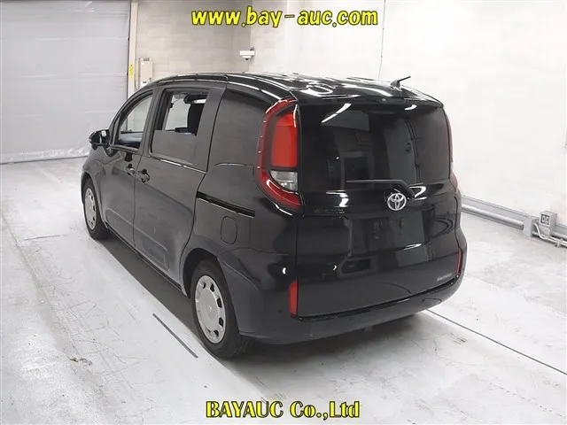 TOYOTA SIENTA 2023