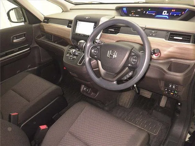 HONDA FREED 2022