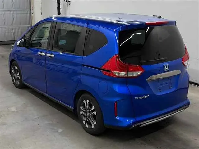 HONDA FREED 2023