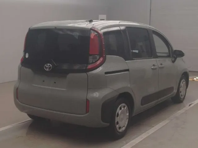 TOYOTA SIENTA 2023