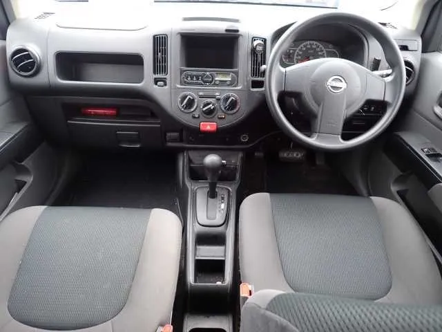 NISSAN AD 2021
