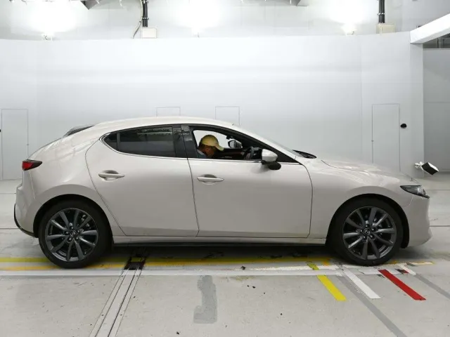 MAZDA MAZDA3 2023