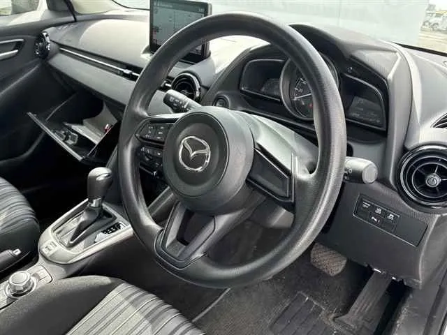 MAZDA MAZDA2 2023
