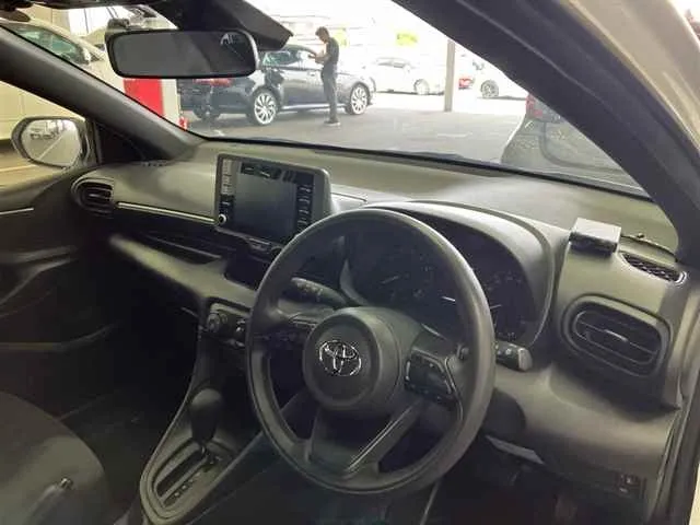 TOYOTA YARIS 2023