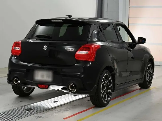 SUZUKI SWIFT 2023