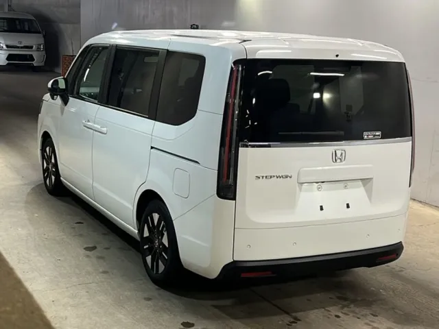 HONDA STEP WAGON 2023