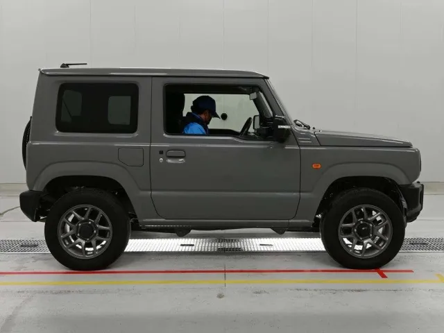 SUZUKI JIMNY 2023