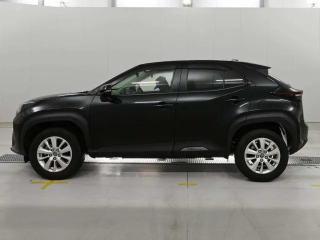 TOYOTA YARIS CROSS 2023