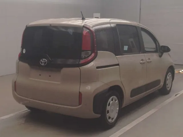 TOYOTA SIENTA 2023