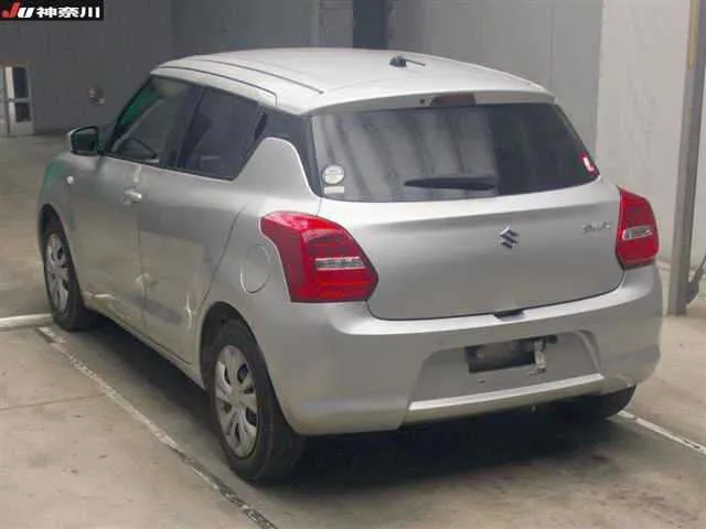 SUZUKI SWIFT 2023