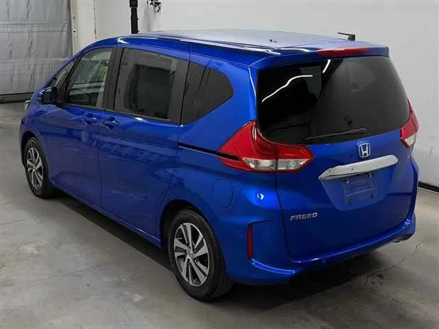 HONDA FREED 2023
