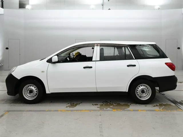 NISSAN AD 2021