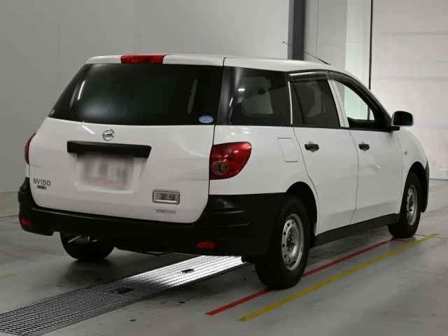 NISSAN AD 2021