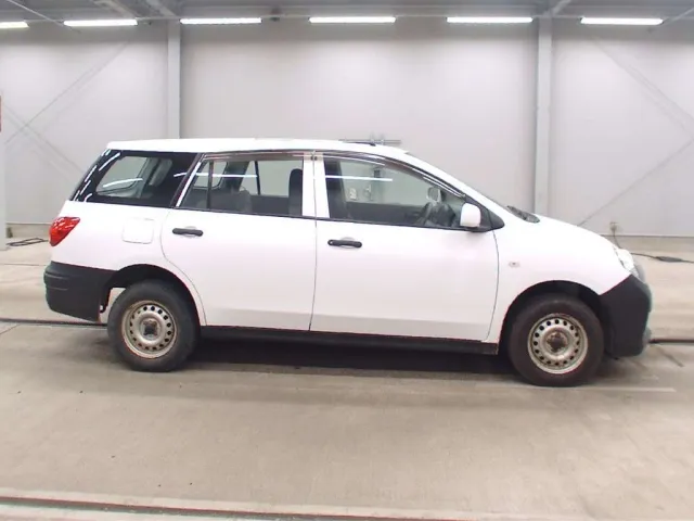 NISSAN AD 2021