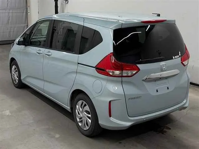 HONDA FREED 2023