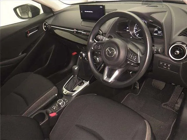 MAZDA MAZDA2 2023