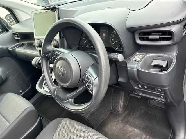 TOYOTA SIENTA 2023