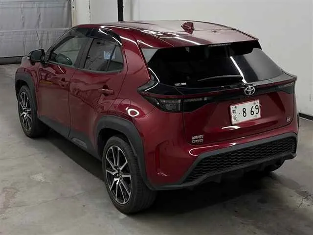 TOYOTA YARIS CROSS 2023