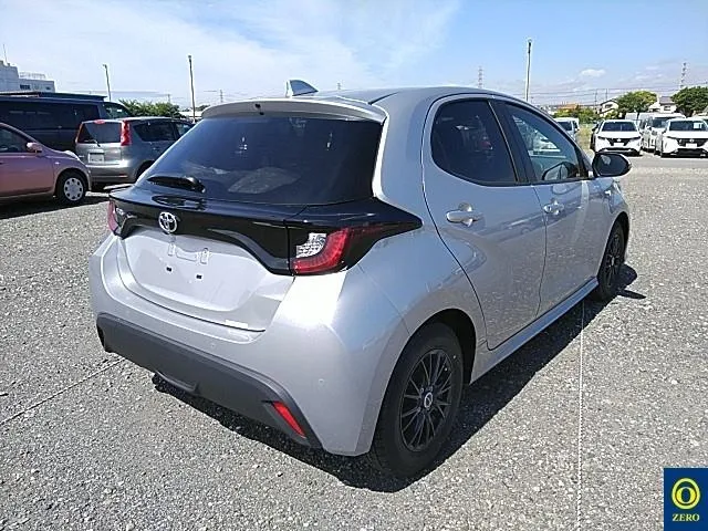 TOYOTA YARIS 2023
