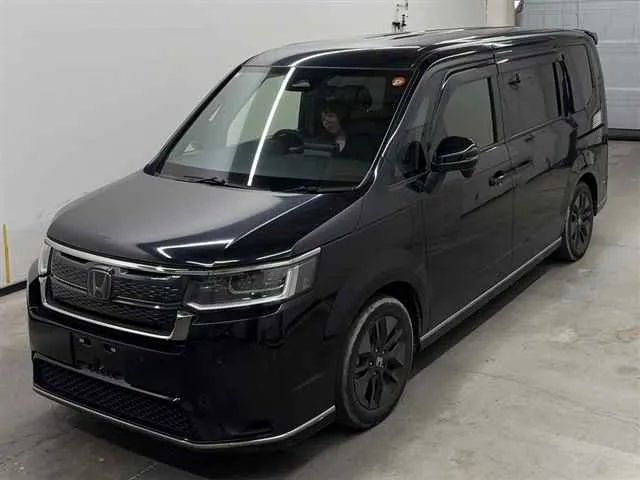 HONDA STEP WAGON 2023