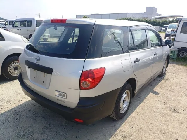 NISSAN AD 2022