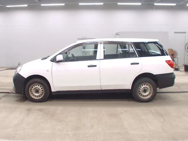 NISSAN AD 2021
