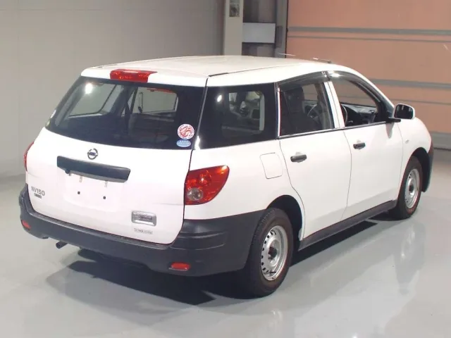 NISSAN AD 2021