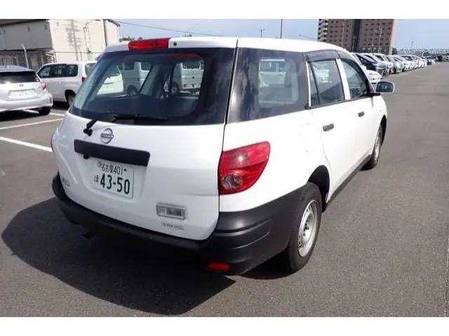 NISSAN AD 2021