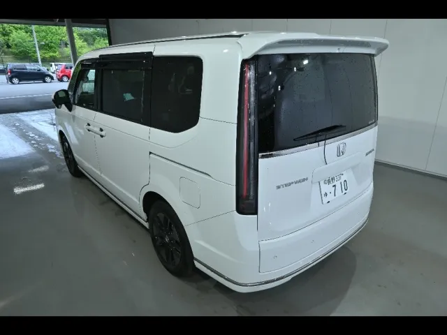 HONDA STEP WAGON 2023