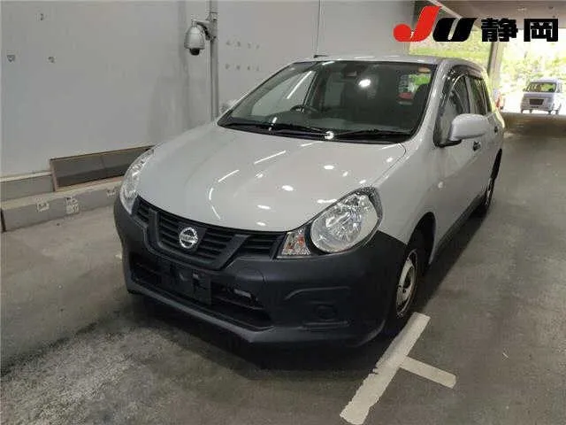 NISSAN AD 2021