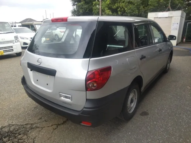 NISSAN AD 2021