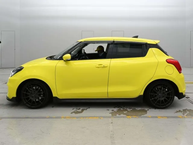 SUZUKI SWIFT 2022