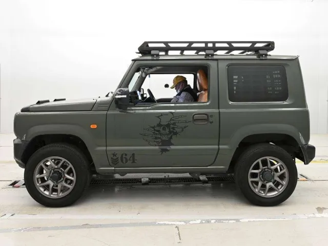 SUZUKI JIMNY 2023
