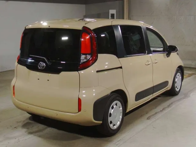 TOYOTA SIENTA 2023