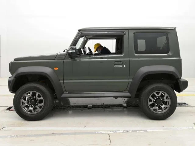 SUZUKI JIMNY SIERRA 2023