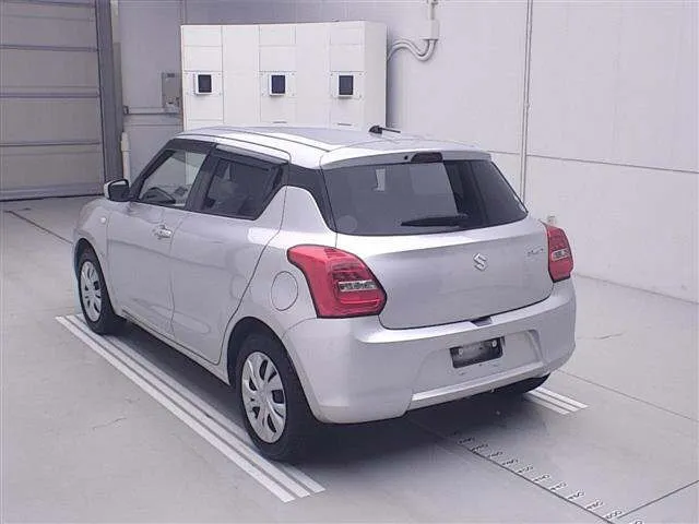 SUZUKI SWIFT 2021