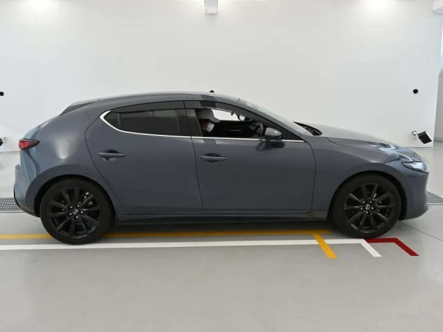 MAZDA MAZDA3 2023