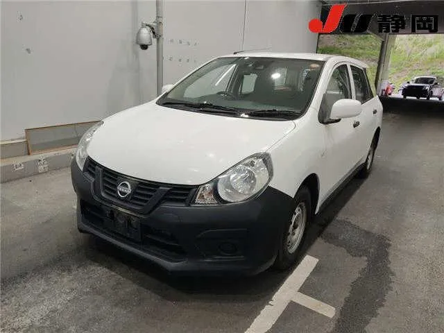 NISSAN AD 2021