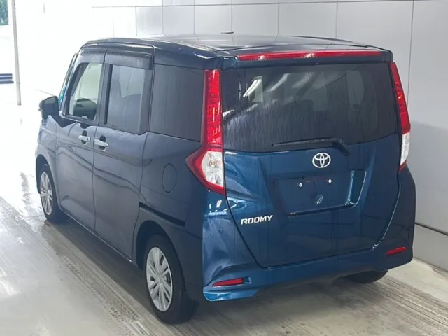 TOYOTA ROOMY 2023