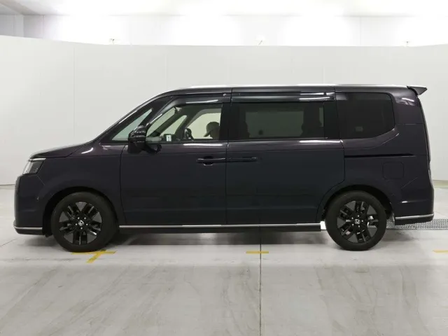 HONDA STEP WAGON 2023