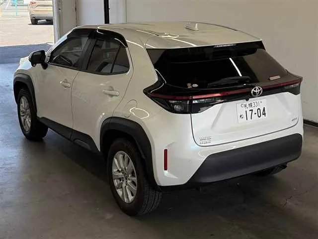 TOYOTA YARIS CROSS 2023