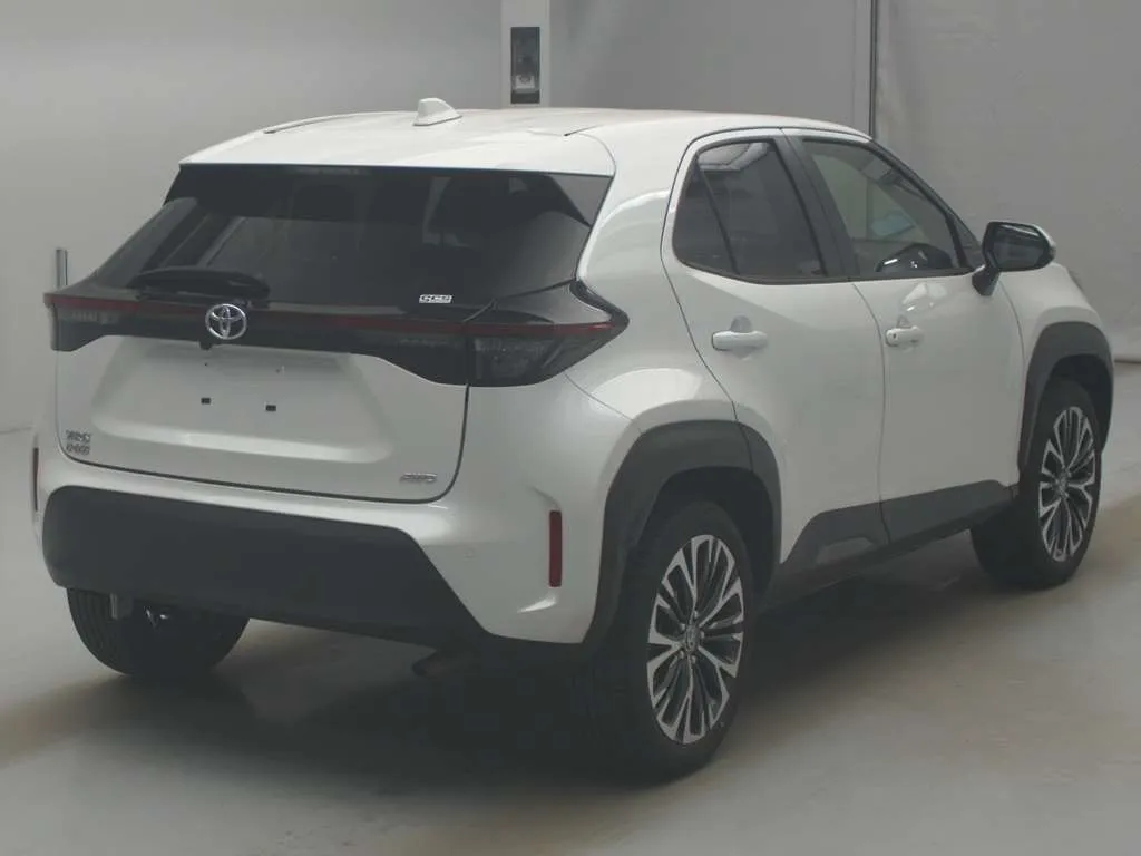 TOYOTA YARIS CROSS 2023
