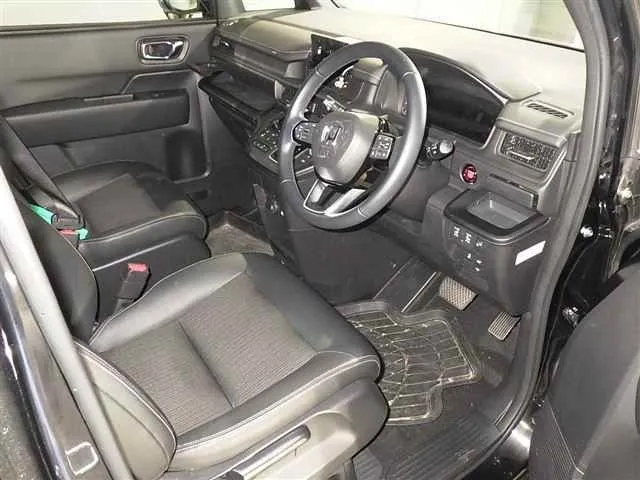 HONDA STEP WAGON 2023