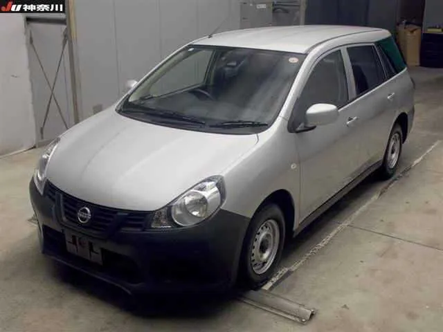 NISSAN AD 2022