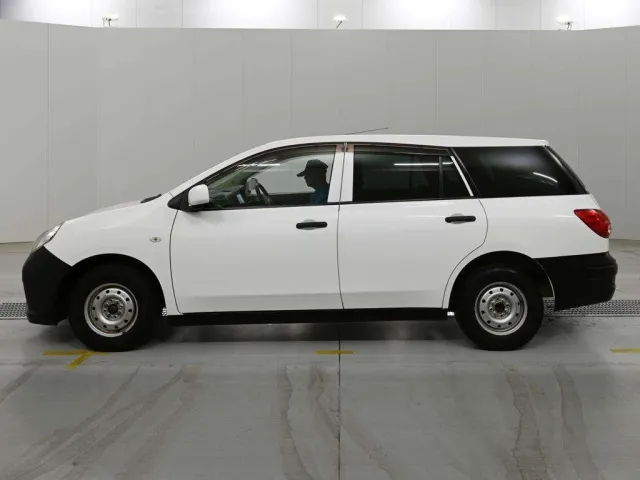 NISSAN AD 2021